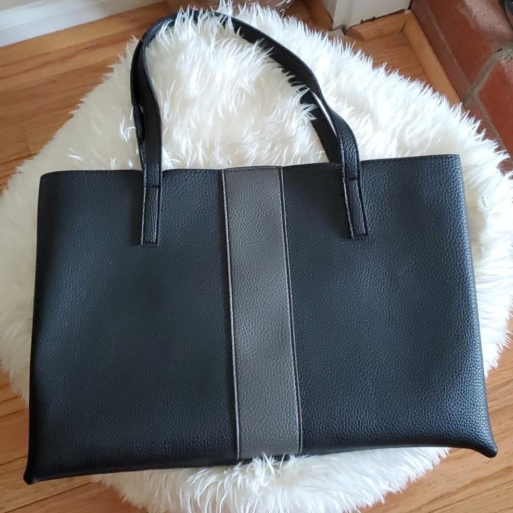 Vince Camuto Tote